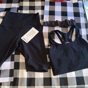 Black and Grey Lululemon bra, bike shorts and headband set!